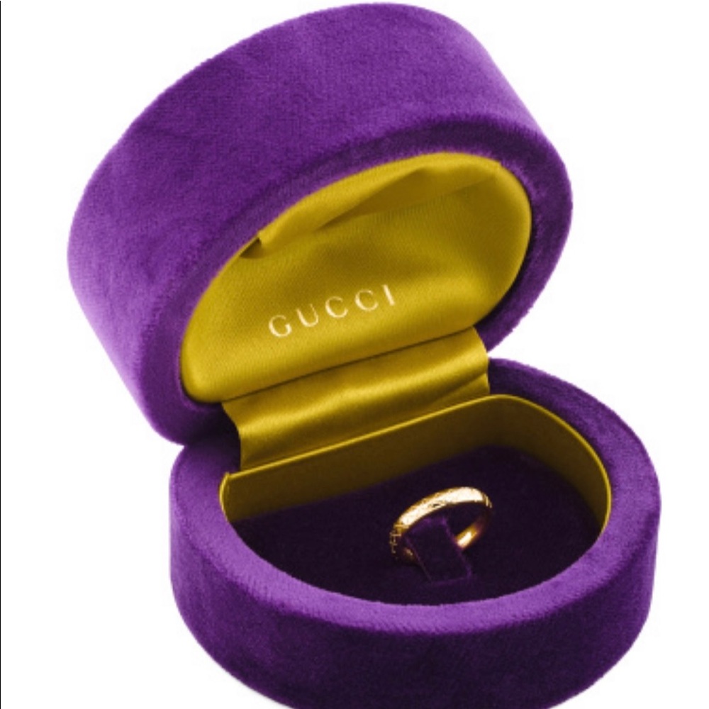 GUCCI 18k Gold Diamantissima Band Ring